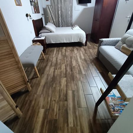 Bed And Breakfast Raggio Di Sole Iglesias Exterior foto
