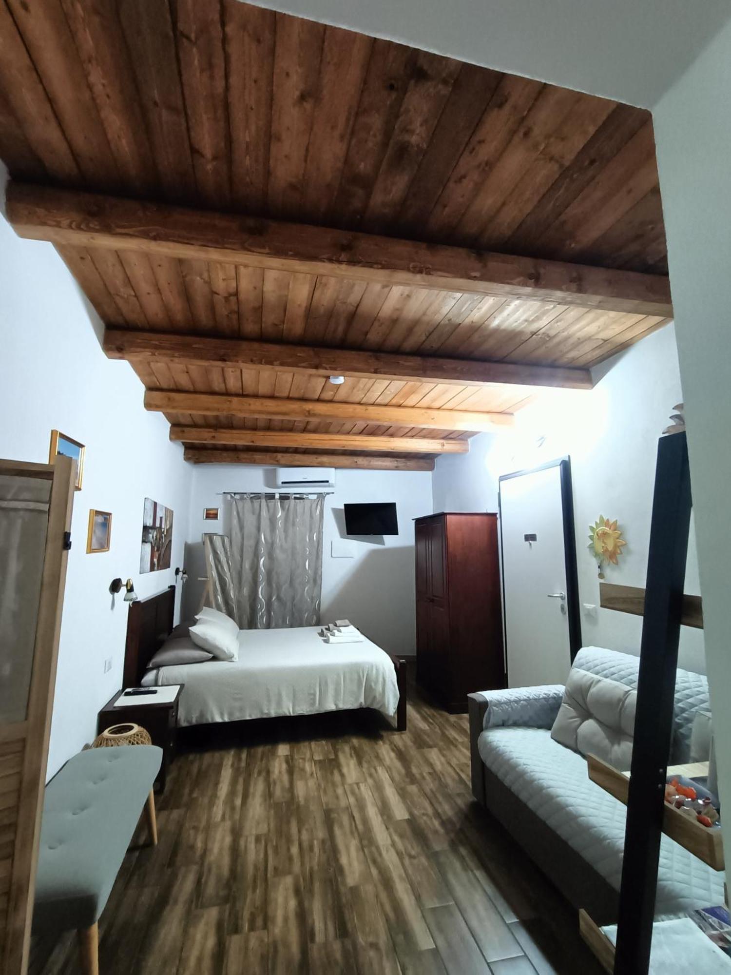 Bed And Breakfast Raggio Di Sole Iglesias Exterior foto