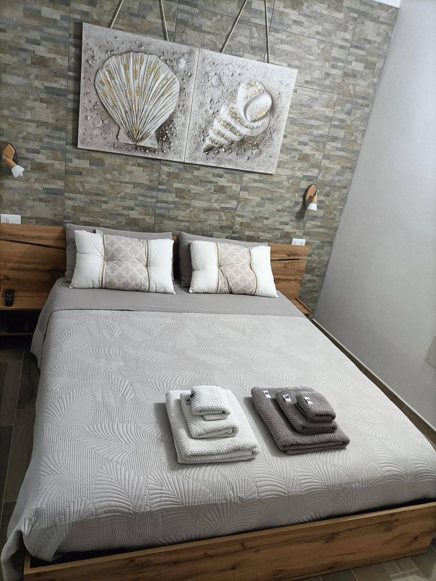 Bed And Breakfast Raggio Di Sole Iglesias Exterior foto