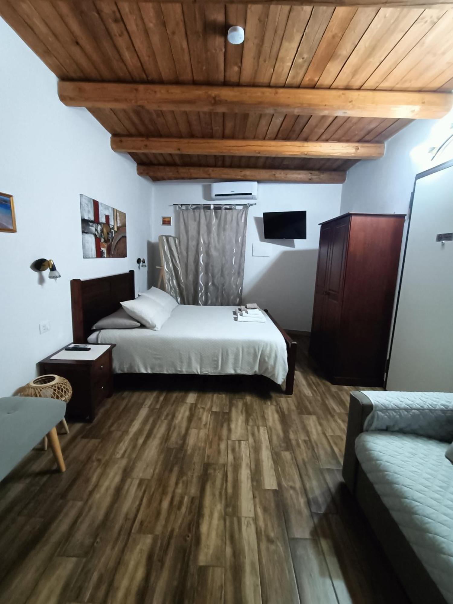 Bed And Breakfast Raggio Di Sole Iglesias Exterior foto