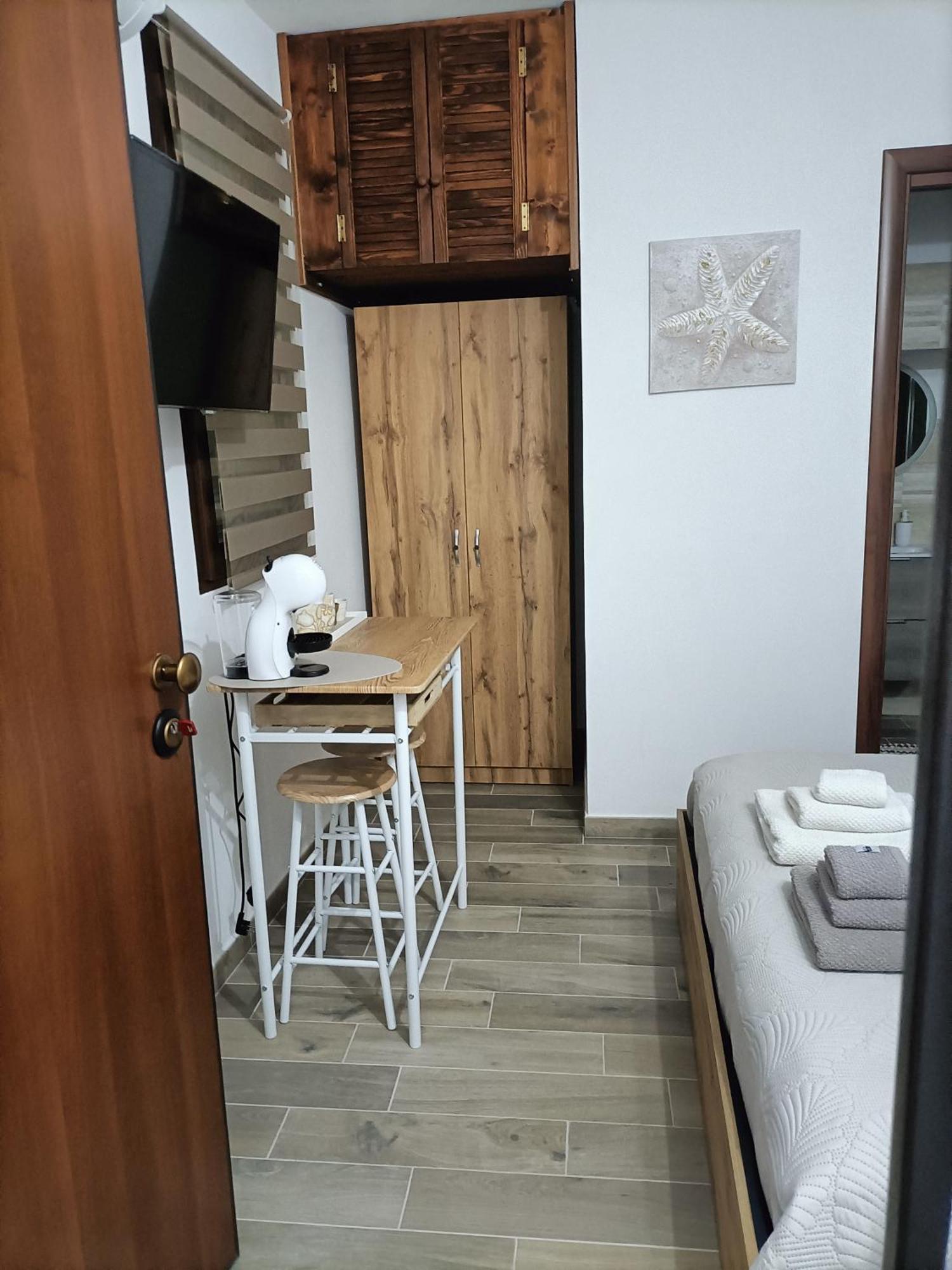 Bed And Breakfast Raggio Di Sole Iglesias Exterior foto